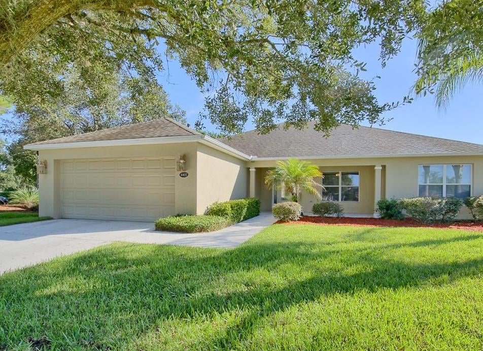 Three MustSee Homes For Sale in Leesburg, Florida & Nearby